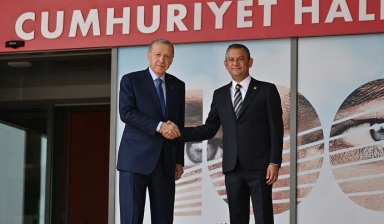 Cumhurbaskani-erdogan-ve-ozgur-ozel-gorusmesi