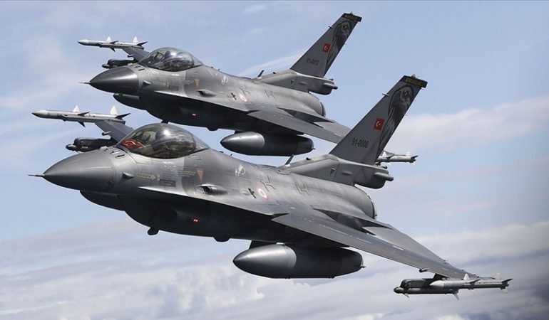 F16 Savaş Uçağı