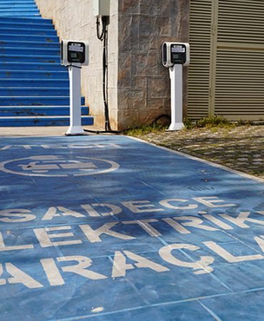 Elektrik Sarj İstasyonu