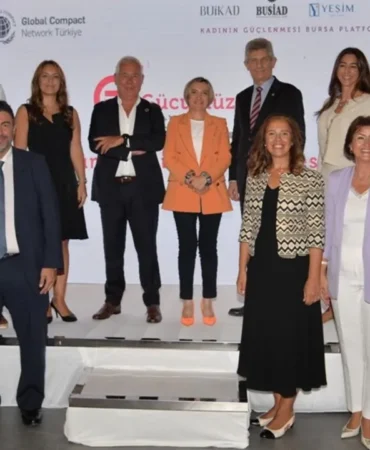 Kadinin gucu-gucumuz-esitligimiz-zirvesi-bursada-yapildi