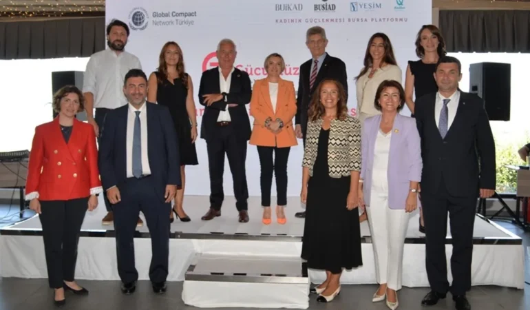 Kadinin gucu-gucumuz-esitligimiz-zirvesi-bursada-yapildi