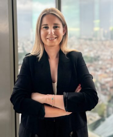 irem_hanagasi_oger_pfizer