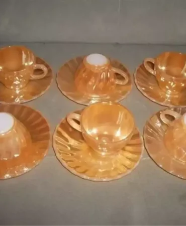 eskiden-her-evde-bulunan-sari-fincan-takimlari-17936779_7384_amp