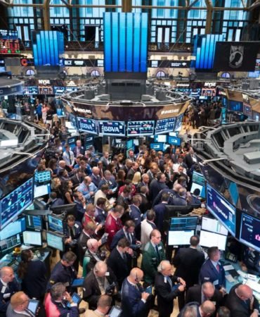 ABD-Borsalarinda-Cifte-Rekor-Endeksler-Zirvede-Kapandi-featured