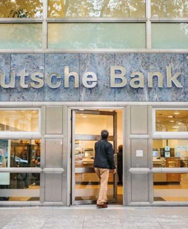 Deutsche-Bank8217tan-18-Yilin-En-Yuksek-Kari-featured