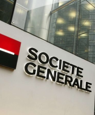 Societe-Generale-Fransa8217da-1800-Calisanla-Yollarini-Ayiriyor-featured