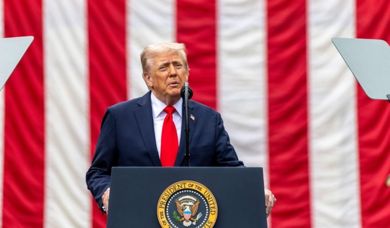 Trump-Iran8217a-Donanma-Yolda-Masaya-Gelin-featured