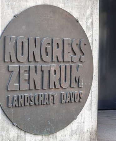 Trump8217in-Davos-Ekibi-Zirveye-Uc-Bakanla-Cikarma-Yapacak-featured