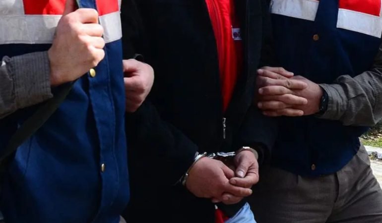 12-Ilde-Suc-Orgutlerine-Darbe-438-Milyon-TL-Trafik-ve-61-Tutuklama-featured