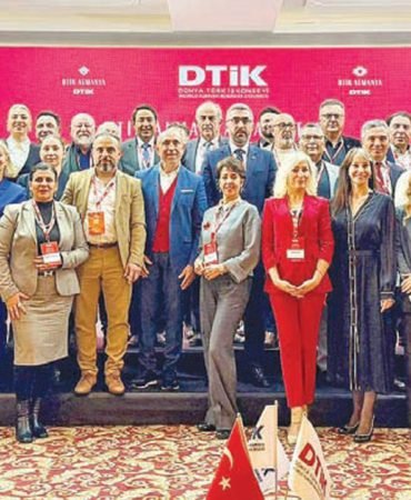 Almanyadaki-Turk-Is-Dunyasindan-Vize-ve-Gumruk-Cikisi-featured