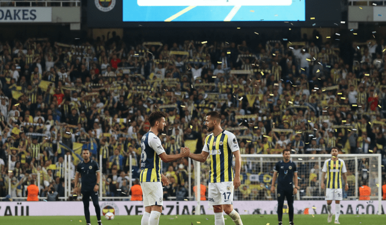 Fenerbahce-Sahasinda-Kasimpasa-ile-Puanlari-Paylasti-gemini