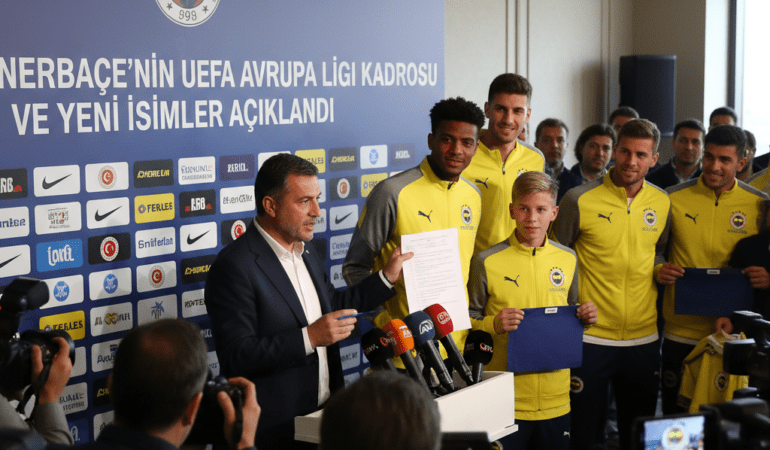 Fenerbahcenin-UEFA-Avrupa-Ligi-Kadrosu-ve-Yeni-Isimler-Aciklandi-gemini