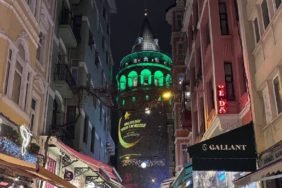 Galata-Kulesi-Ramazan-ayinda-yesile-burunuyor-featured
