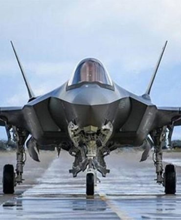 Hollandali-Bakan8217dan-Carpici-F-35-Cikisi-iPhone-Gibi-Kirilabilir-featured