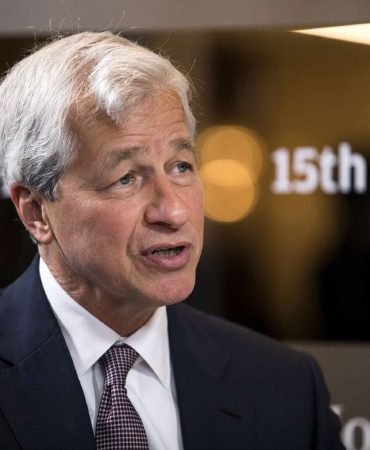 Jamie Dimon: JPMorgan'da Birkaç Yıl Daha Görevdeyim 3 Jamie-Dimon-JPMorgan8217da-Birkac-Yil-Daha-Gorevdeyim-featured