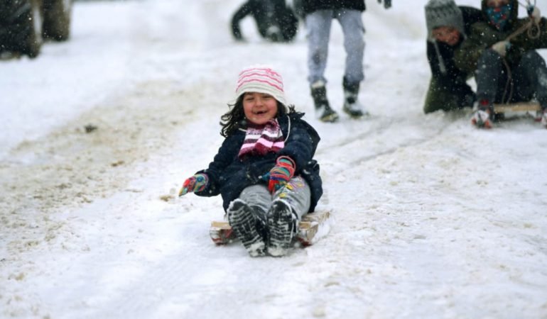 Kar-Engeli-26-Subat8217ta-Okullarin-Tatil-Oldugu-Iller-ve-Ilceler-featured