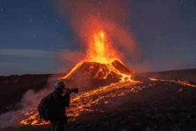 Kilauea-Yanardaginda-Volkanik-Hareketlilik-Lavlar-300-Metreye-Cikti-gemini