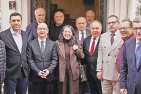 Kuzey-Egeye-6-Milyon-Dolarlik-Zeytinyagi-Deposu-Imzalar-Atildi-featured
