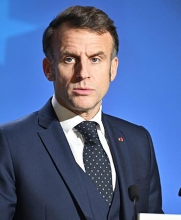 Macron8217dan-G7-Onceligi-Cocuklara-Dijital-Koruma-featured