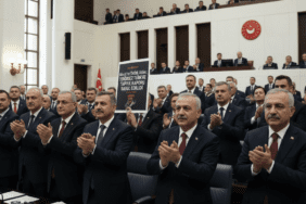 Mecliste-Tarihi-Adim-Terorsuz-Turkiye-Raporu-Kabul-Edildi-gemini