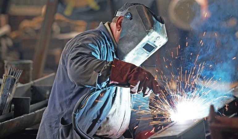 Sanayi-uretiminde-14-ayin-dibi-goruldu-Yillik-yuzde-21-dusus-featured