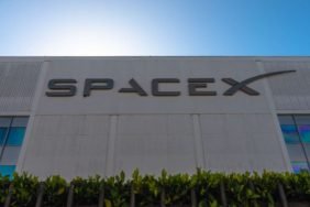SpaceX8217ten-Dev-Hamle-xAI8217yi-250-Milyar-Dolara-Satin-Aldi-featured