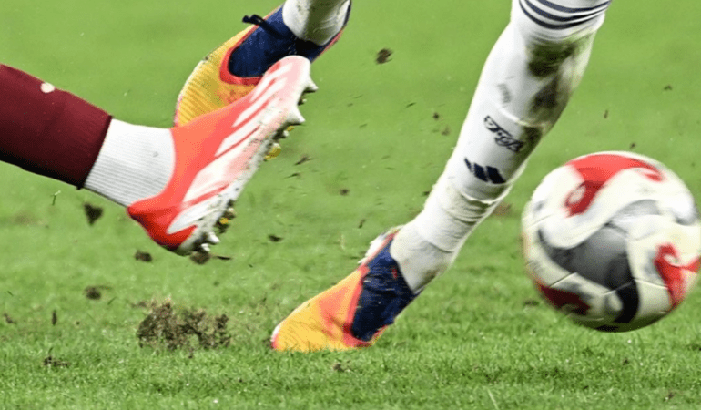 Trabzonspor-Fenerbahce-Derbisi-Saat-Kanal-ve-Muhtemel-11ler-featured