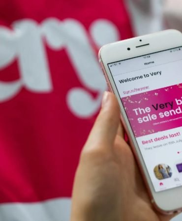 Very-Groupa-Carlyledan-150-Milyon-Sterlinlik-Sermaye-Destegi-featured