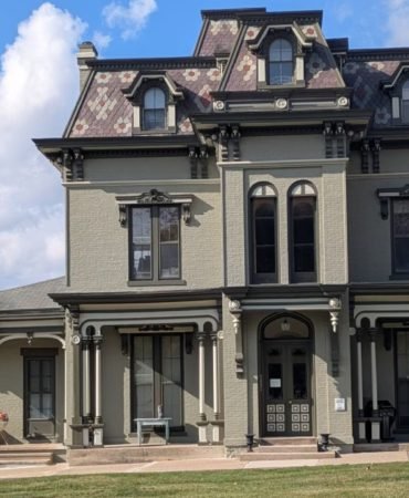 1-Dolara-Alinan-Tarihi-Malikane-1.1-Milyon-Dolara-Satisa-Cikti-featured