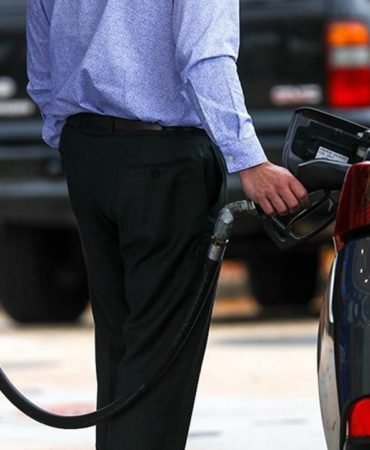 ABDde-Benzin-Fiyatlari-Agustos-20228217den-Beri-Ilk-Kez-4-Dolari-Asti-featured