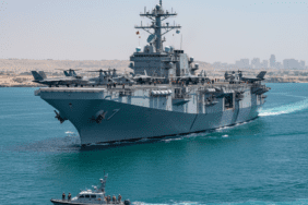 ABDnin-Dev-Hucum-Gemisi-USS-Tripoli-Orta-Dogu-Sularina-Giris-Yapti-gemini
