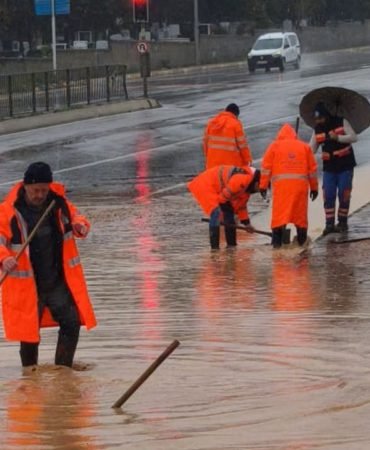 AKOMdan-Istanbullulara-Kritik-Uyari-Trafige-Cikmayin-featured