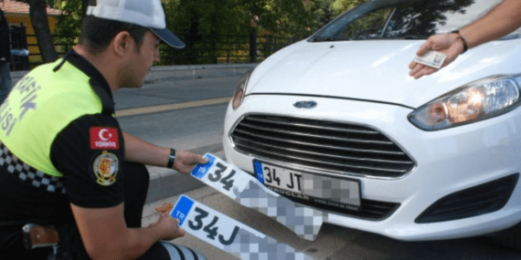 APP Plaka Cezası ve Değişim Rehberi: Muayeneden Geçer mi?