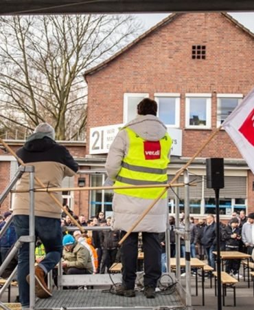 Almanya8217da-toplu-tasima-icin-yeni-grev-zili-caliyor-featured