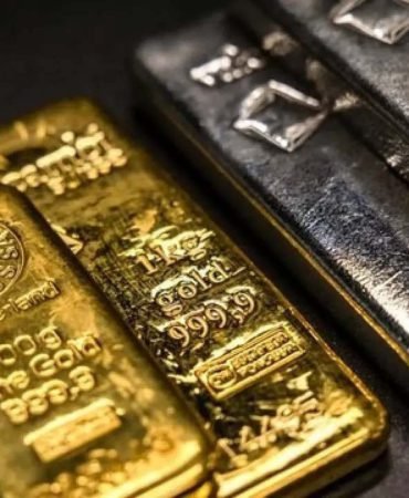 Altın ve Gümüşte Tarihi Düşüş: Analistlerden Fırsat ve Risk Uyarısı 5 Altin-ve-Gumuste-Tarihi-Dusus-Analistlerden-Firsat-ve-Risk-Uyarisi-featured