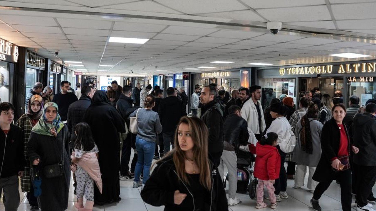 Altindaki-Dusus-Kuyumcukent8217te-Izdihama-Yol-Acti-featured