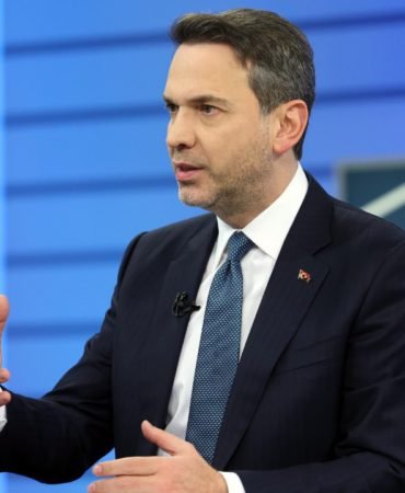 Bakan-Bayraktar-2028de-Dogal-Gazin-Yuzde-20sini-Depolayacagiz-featured