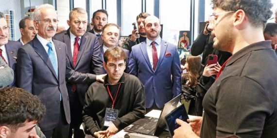 Bakan Uraloğlu: 5G İki Yılda Ülkenin Tamamını Kapsayacak