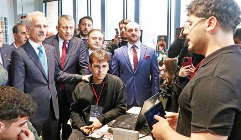 Bakan-Uraloglu-5G-Iki-Yilda-Ulkenin-Tamamini-Kapsayacak-featured