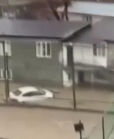 Dagistan8217da-Sel-Kabusu-320-Bin-Kisi-Elektriksiz-Kaldi-featured