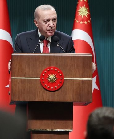 Erdogan-Turkiye-Ekonomisi-Savasa-Karsi-Direncli-featured