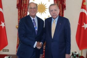 Erdogan-ve-BlackRock-CEOsu-Fink-Istanbulda-Bir-Araya-Geldi-featured