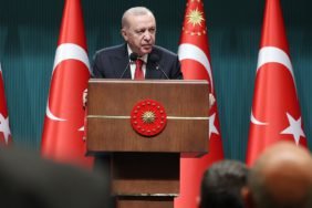 Erdogan8217dan-WEF-Toplantisinda-Catisma-ve-Ekonomi-Uyarisi-featured