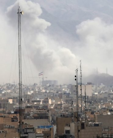 İran'da Can Kaybı Artıyor: Hava Saldırılarında 787 Ölü 8 Iran8217da-Can-Kaybi-Artiyor-Hava-Saldirilarinda-787-Olu-featured