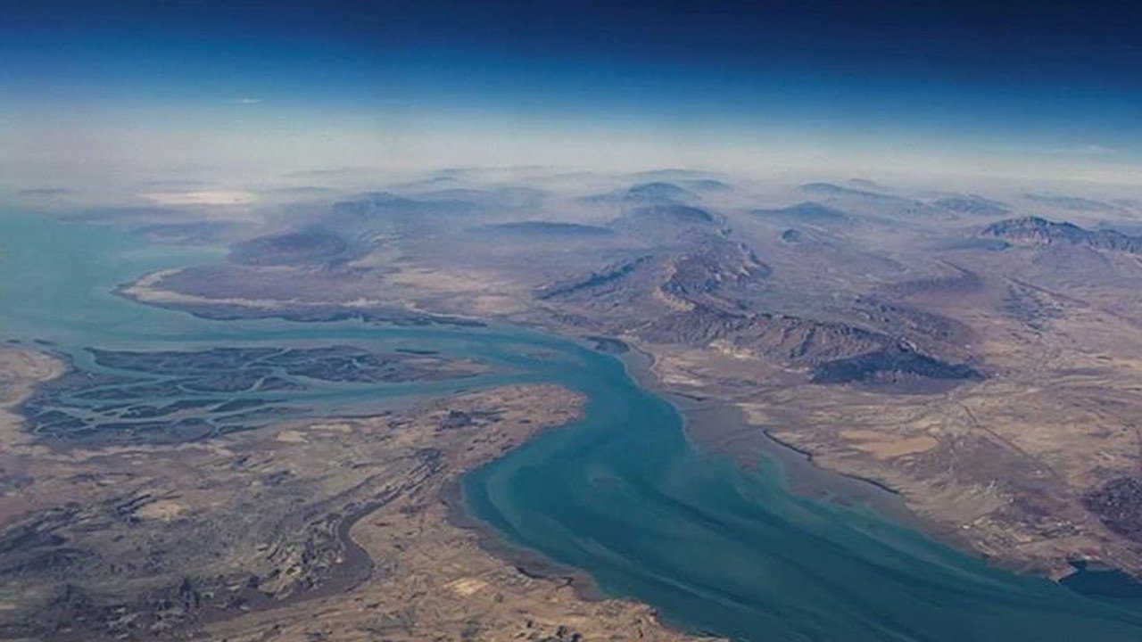 Iran8217dan-Hurmuz-Aciklamasi-Gecis-Kurallari-Yeniden-Yazildi-featured