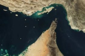 Iran8217dan-Pakistan-Bayrakli-Gemilere-Hurmuz-Gecis-Izni-featured