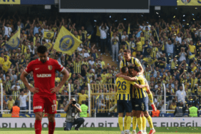 Kadikoydeki-Macta-Fenerbahce-4-1-Gaziantep-FK-gemini