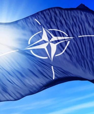 NATO-Irak8217taki-Tum-Personelinin-Tahliyesini-Tamamladi-featured