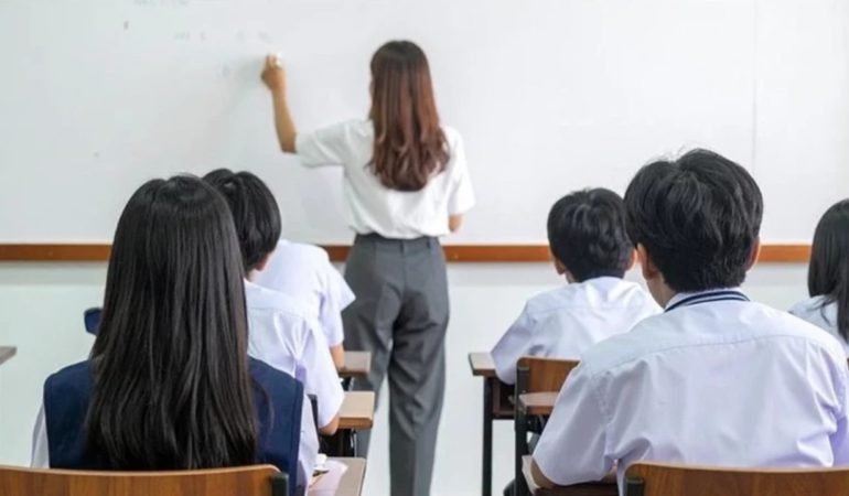 Öğretmen Atama ve Akademi Eğitim Sisteminde Kapsamlı Değişiklik 6 Ogretmen-Atama-ve-Akademi-Egitim-Sisteminde-Kapsamli-Degisiklik-featured