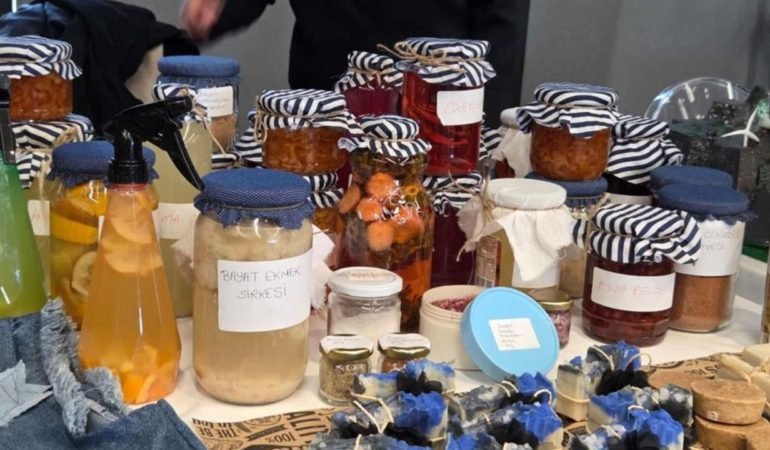 Samsun8217da-Sifir-Atik-Donusumu-Sogan-Kabugundan-Ruj-Uretildi-featured